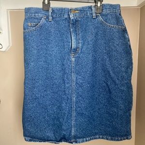 Vintage (90s) Women’s Lee jean skirt